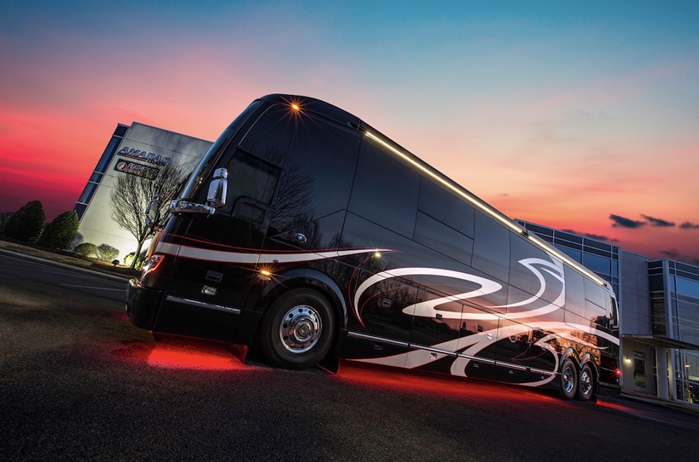2018 Prevost Featherlite H3-45 For Sale