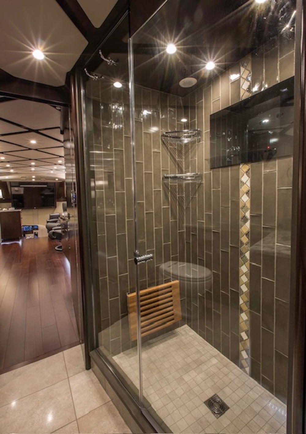 2018 Prevost Featherlite H3-45 For Sale