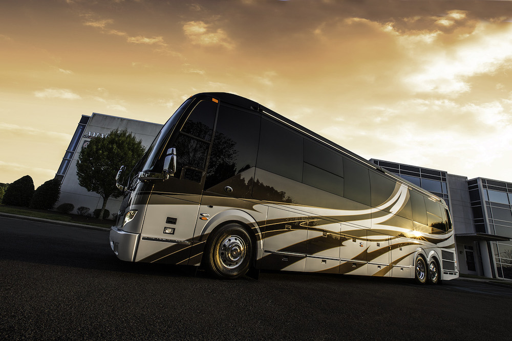 2018 Prevost Featherlite H3-45 For Sale