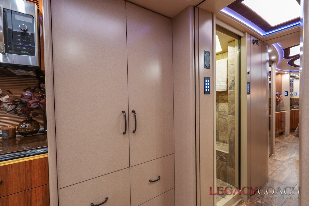 2018 Prevost Marathon H3-45 For Sale