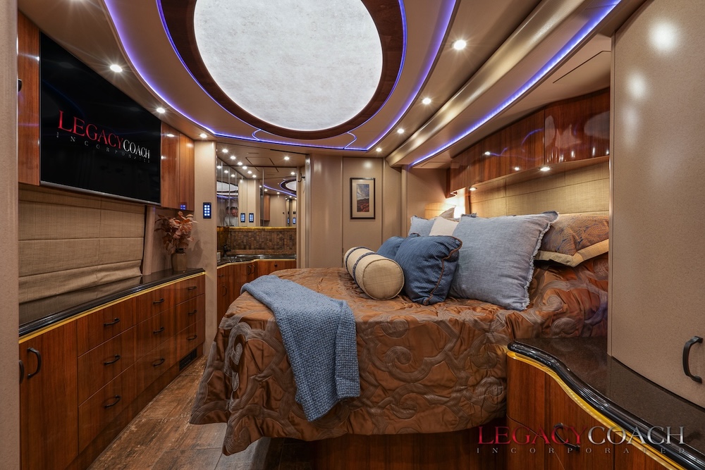 2018 Prevost Marathon H3-45 For Sale