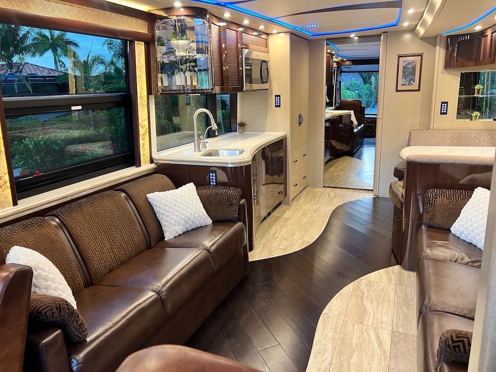 2018 Prevost Marathon X3 For Sale