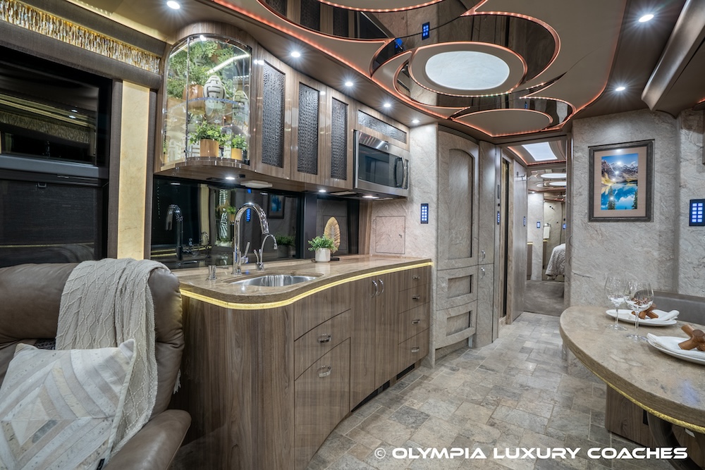 2018 Prevost Marathon X3 For Sale