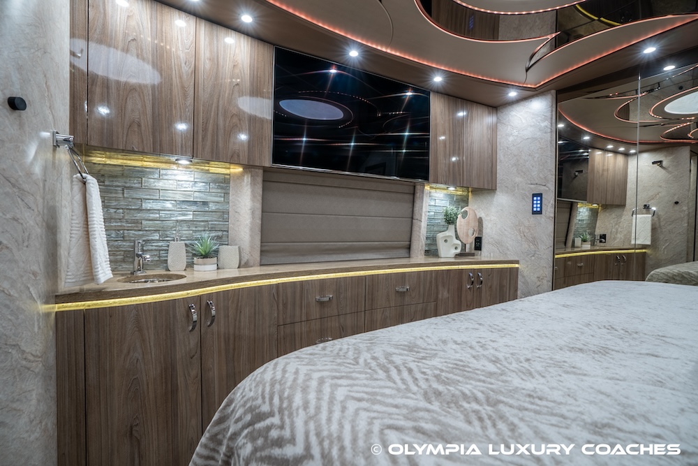 2018 Prevost Marathon X3 For Sale