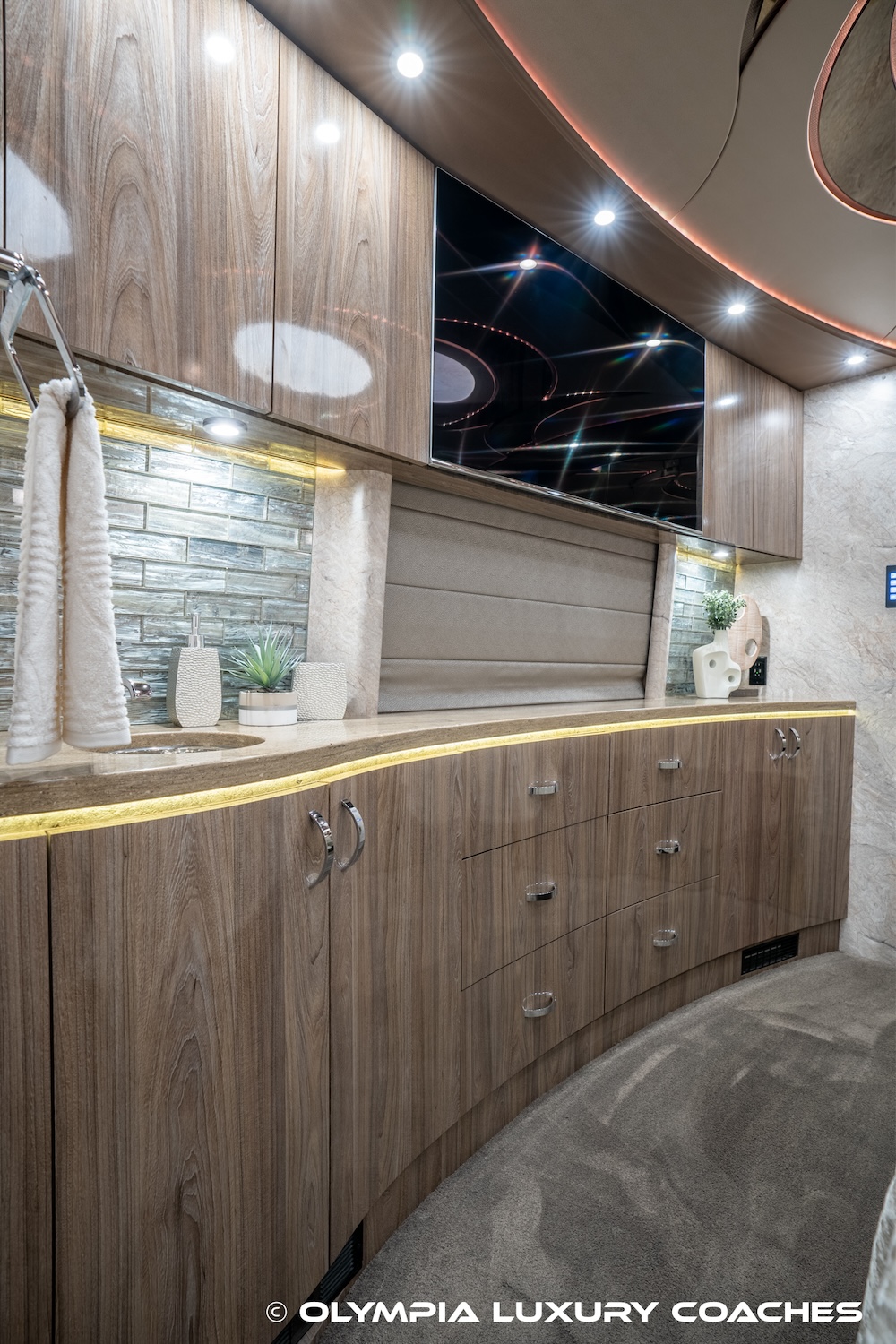 2018 Prevost Marathon X3 For Sale