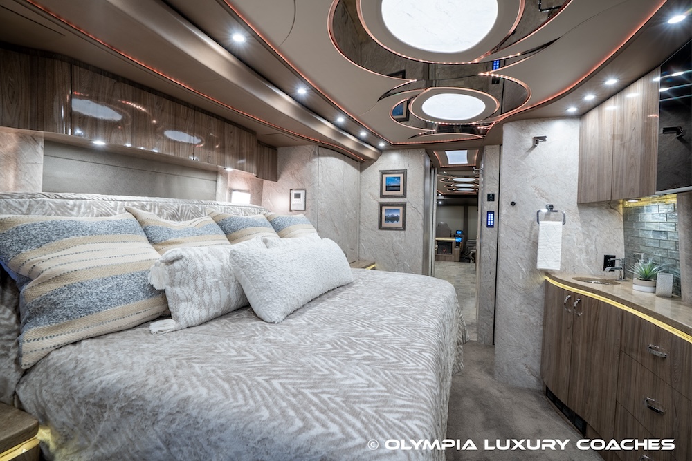 2018 Prevost Marathon X3 For Sale