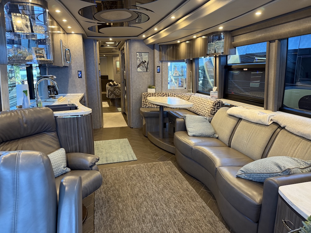 2018 Prevost Marathon XLII For Sale