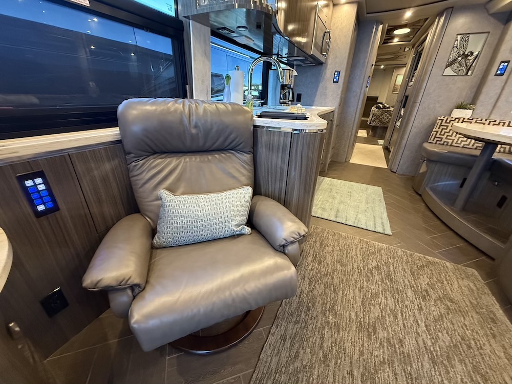 2018 Prevost Marathon XLII For Sale