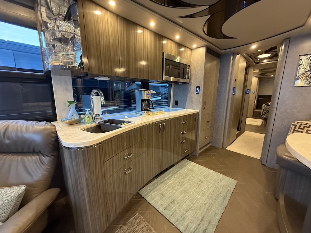 2018 Prevost Marathon XLII For Sale