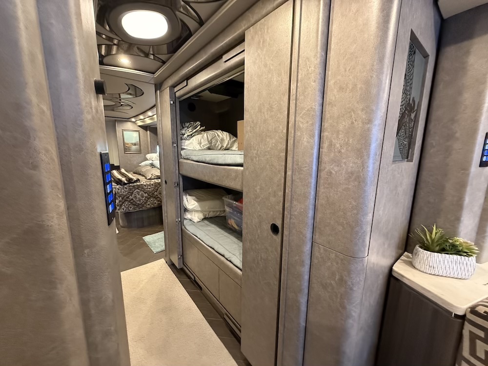 2018 Prevost Marathon XLII For Sale