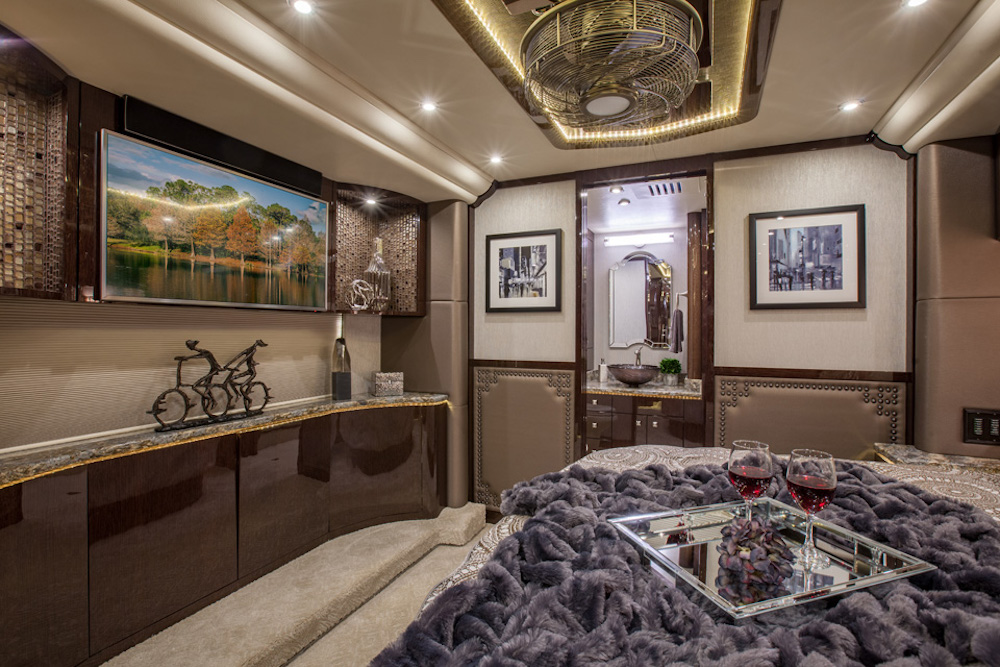 2018 Prevost Millennium H3-45 For Sale