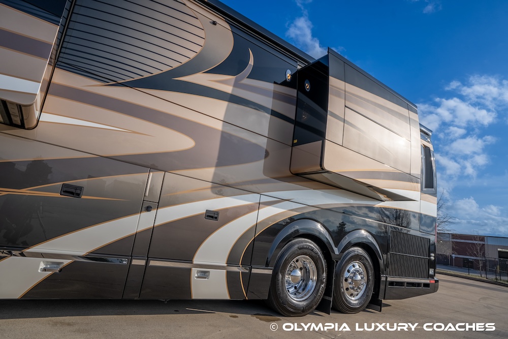 2018 Prevost Millennium H3-45 For Sale