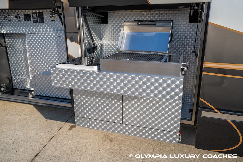 2018 Prevost Millennium H3-45 For Sale