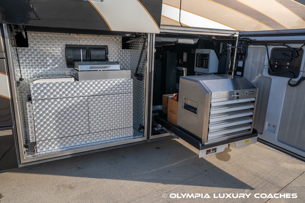 2018 Prevost Millennium H3-45 For Sale