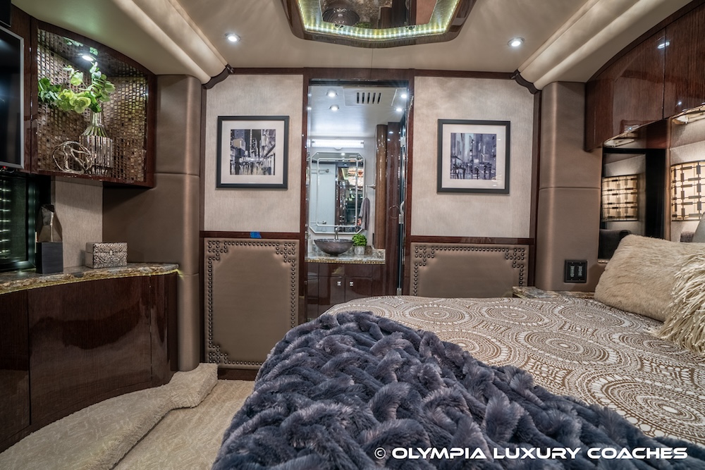 2018 Prevost Millennium H3-45 For Sale