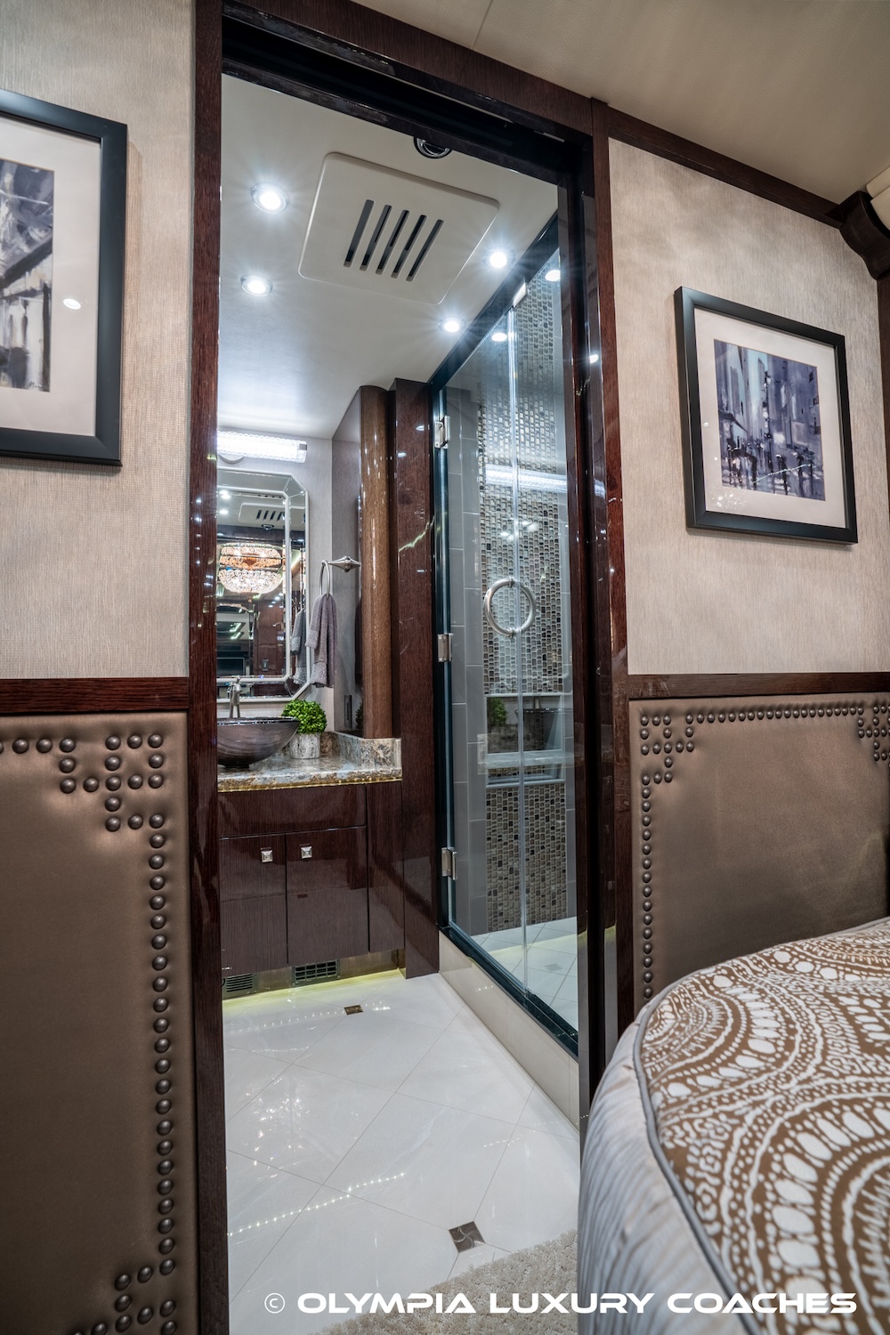 2018 Prevost Millennium H3-45 For Sale