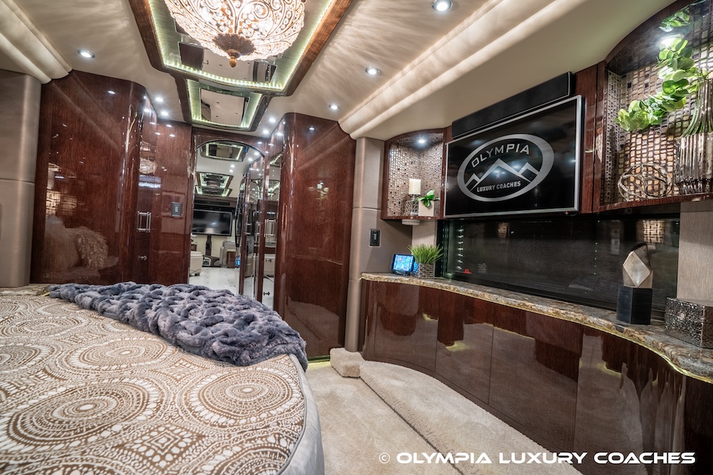 2018 Prevost Millennium H3-45 For Sale