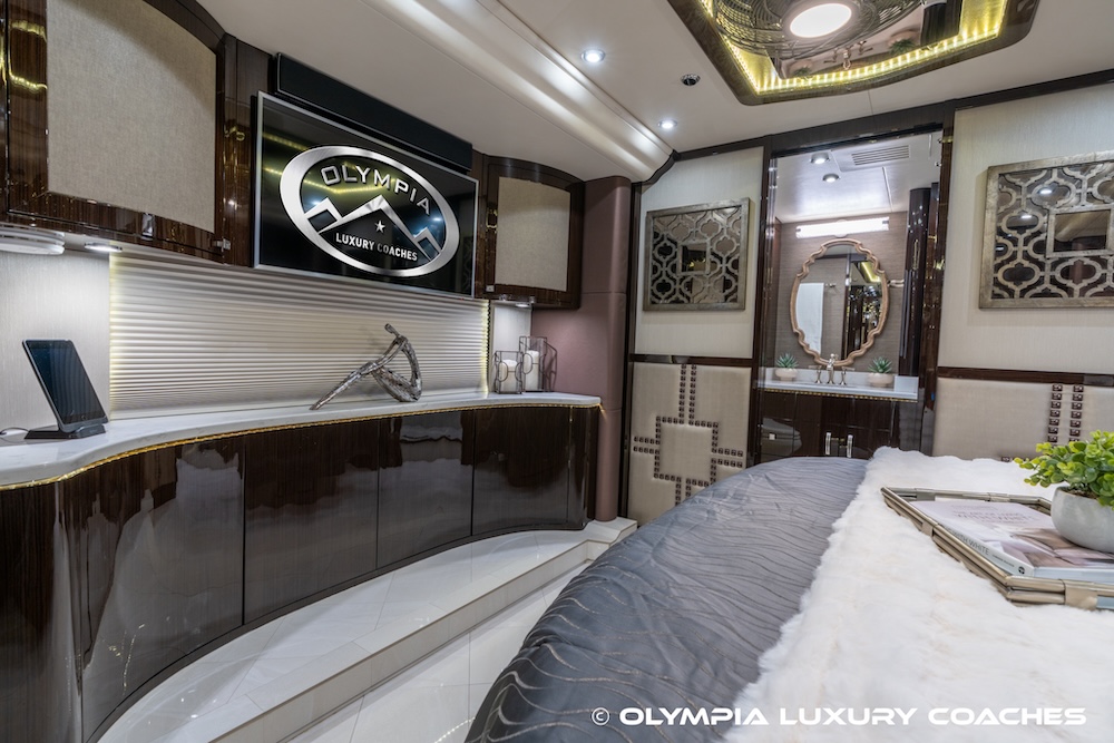 2018 Prevost Millennium H3-45 For Sale