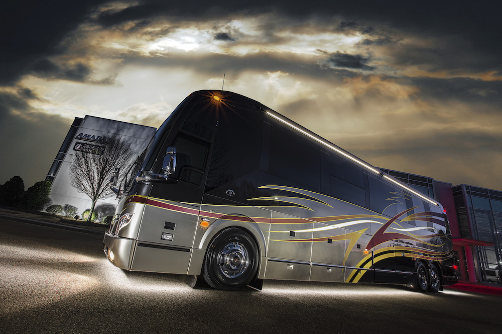 2019 Prevost Featherlite H3-45 For Sale