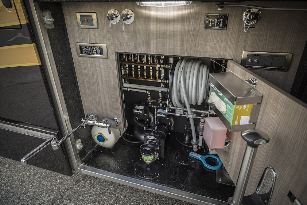 2019 Prevost Featherlite H3-45 For Sale