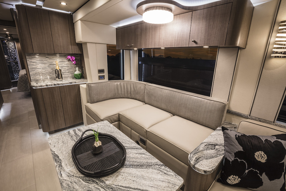 2019 Prevost Featherlite H3-45 For Sale