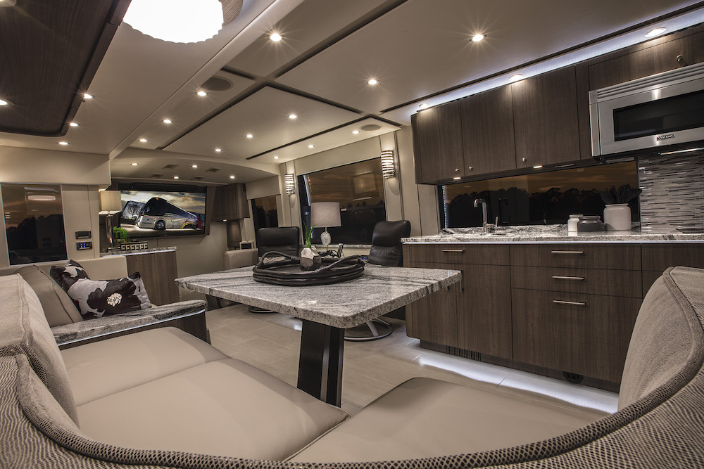 2019 Prevost Featherlite H3-45 For Sale