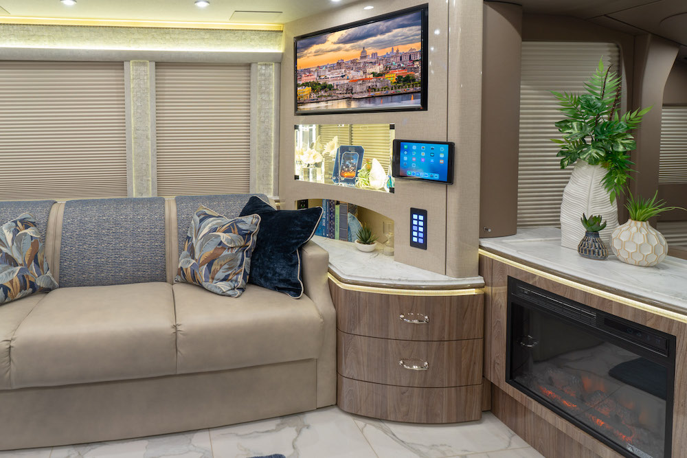 2019 Prevost Marathon H3-45 For Sale