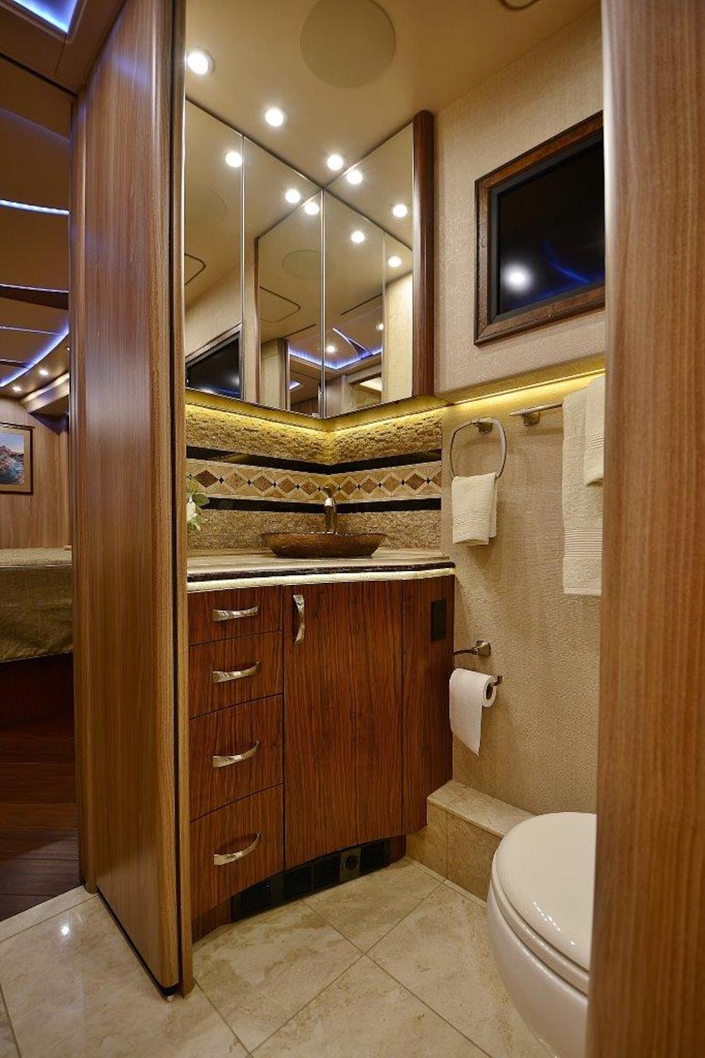 2019 Prevost Marathon X3 For Sale