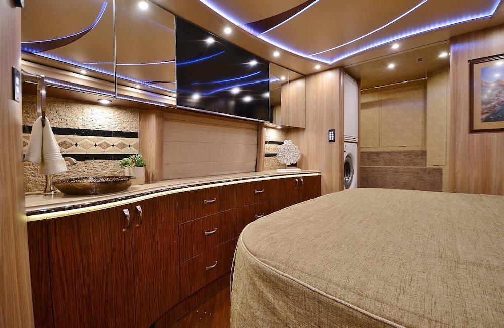 2019 Prevost Marathon X3 For Sale