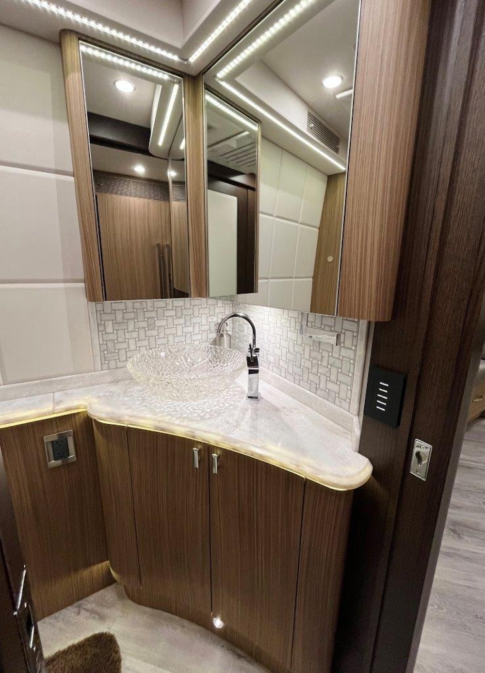 2020 Prevost Emerald H3-45 For Sale