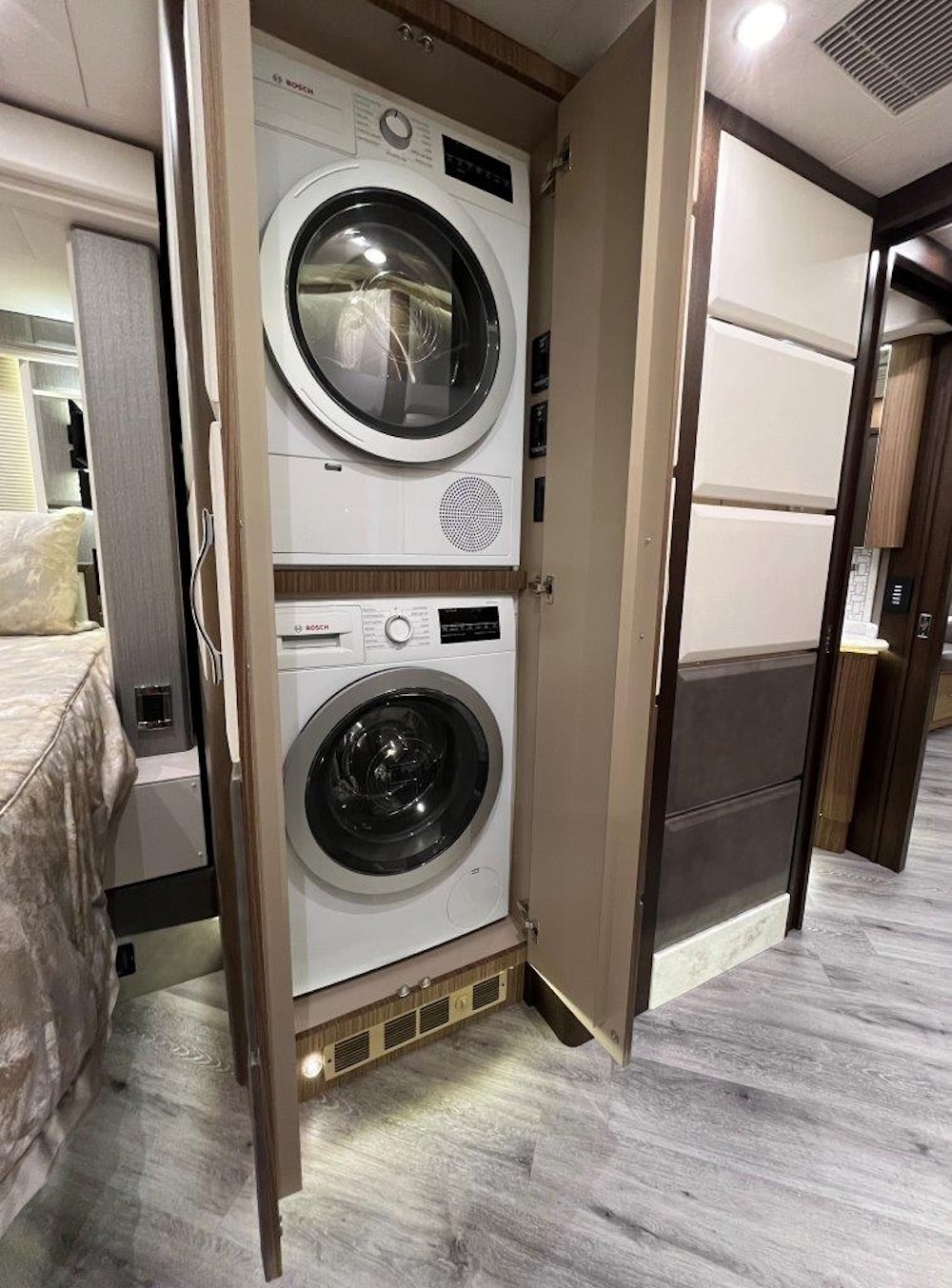 2020 Prevost Emerald H3-45 For Sale