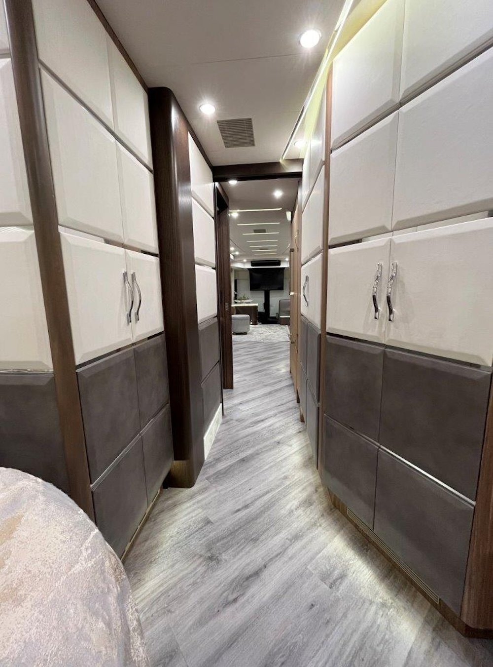 2020 Prevost Emerald H3-45 For Sale