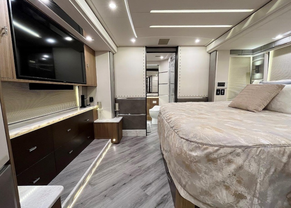 2020 Prevost Emerald H3-45 For Sale