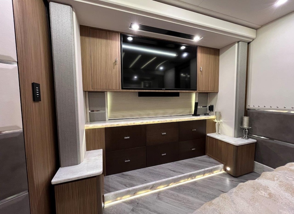 2020 Prevost Emerald H3-45 For Sale