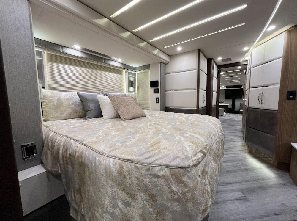 2020 Prevost Emerald H3-45 For Sale