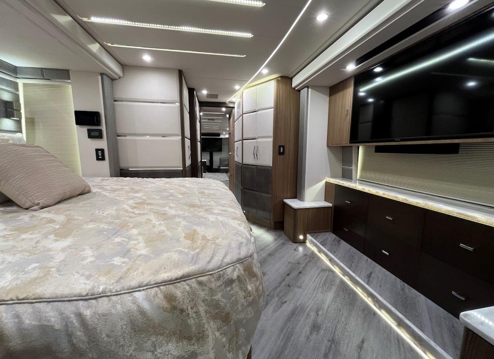 2020 Prevost Emerald H3-45 For Sale