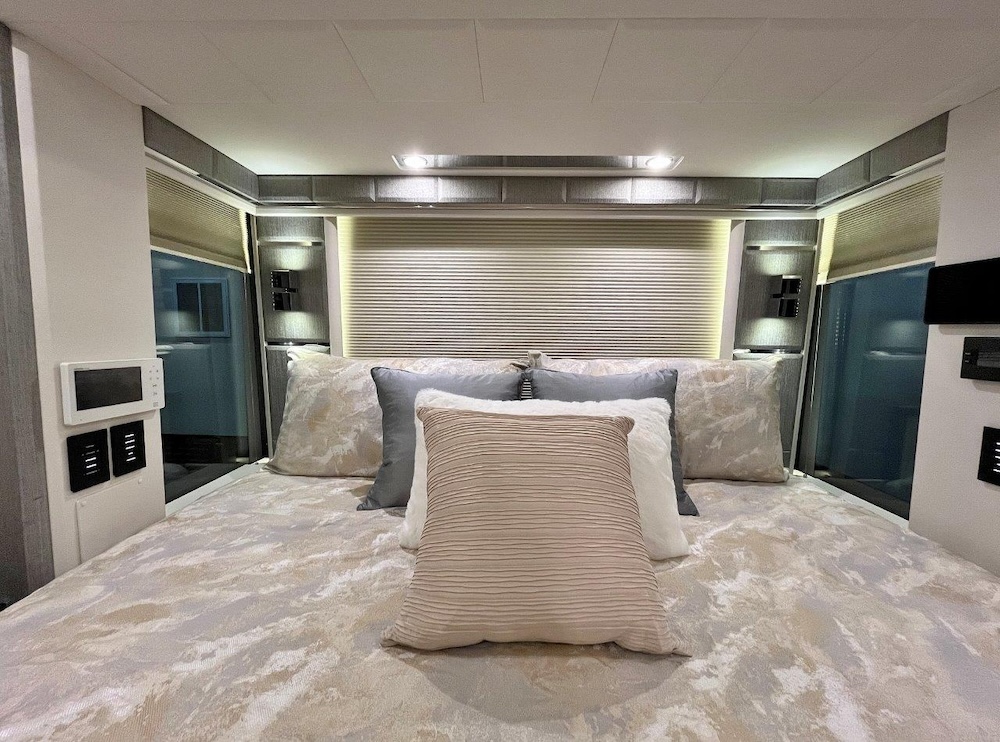 2020 Prevost Emerald H3-45 For Sale