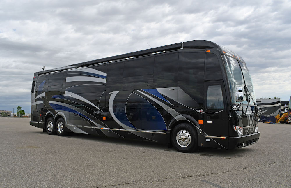2020 Prevost Emerald H345Quad Slide