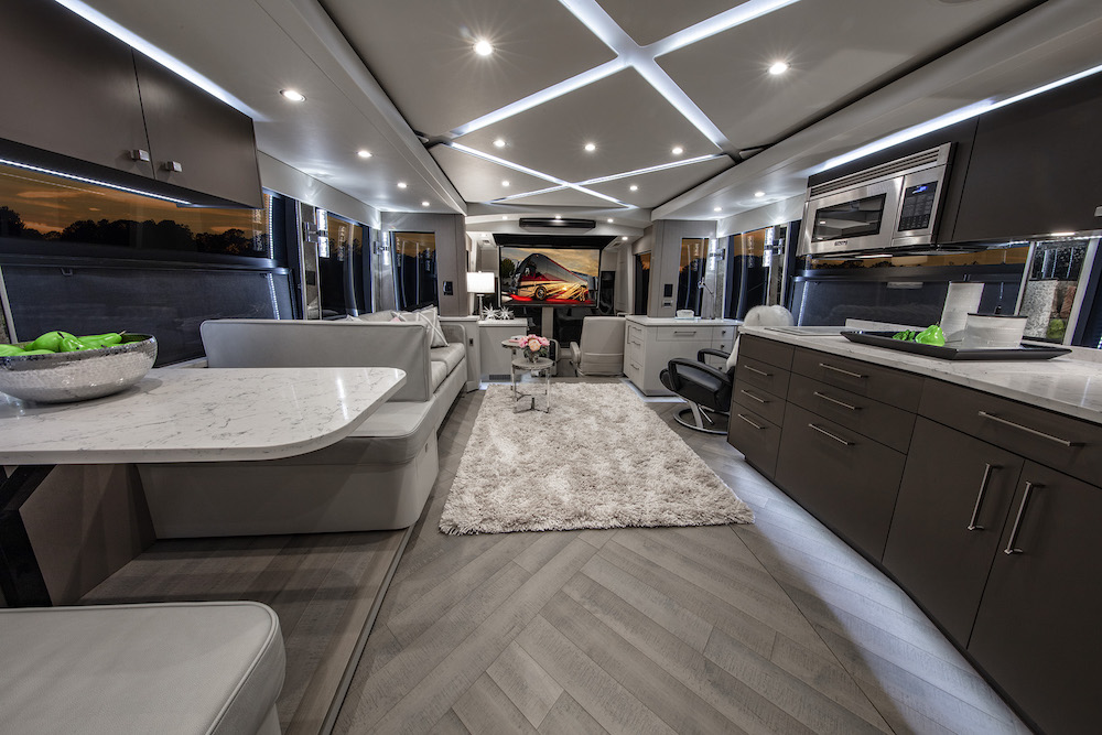 2020 Prevost Featherlite H3-45 For Sale