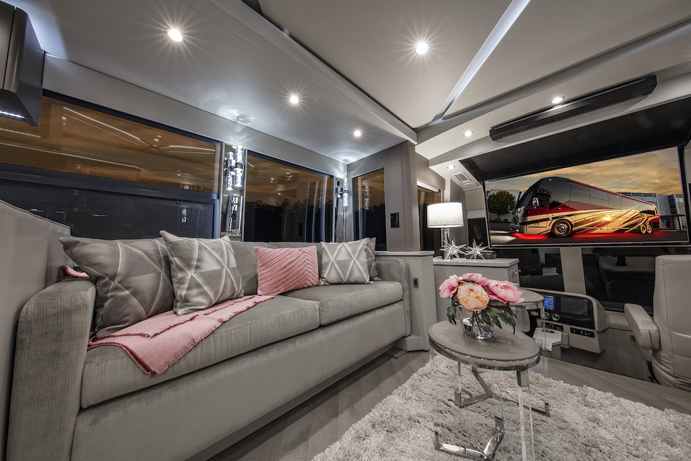 2020 Prevost Featherlite H3-45 For Sale