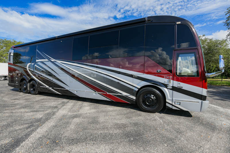 2020 Prevost Featherlite H3-45 For Sale