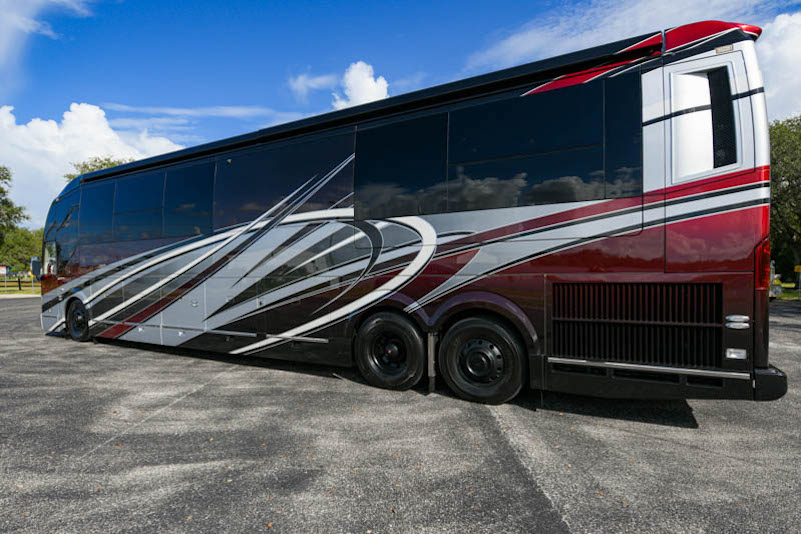 2020 Prevost Featherlite H3-45 For Sale