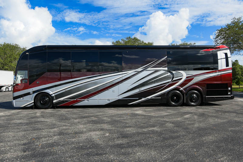 2020 Prevost Featherlite H3-45 For Sale