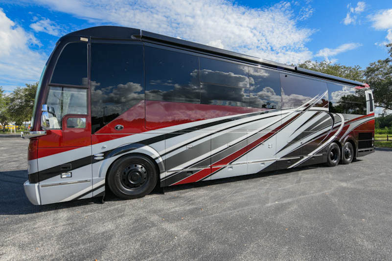 2020 Prevost Featherlite H3-45 For Sale