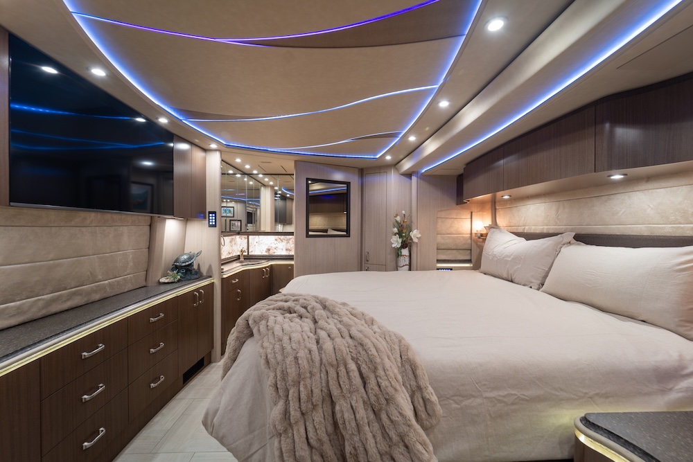 2020 Prevost Marathon H3-45 For Sale