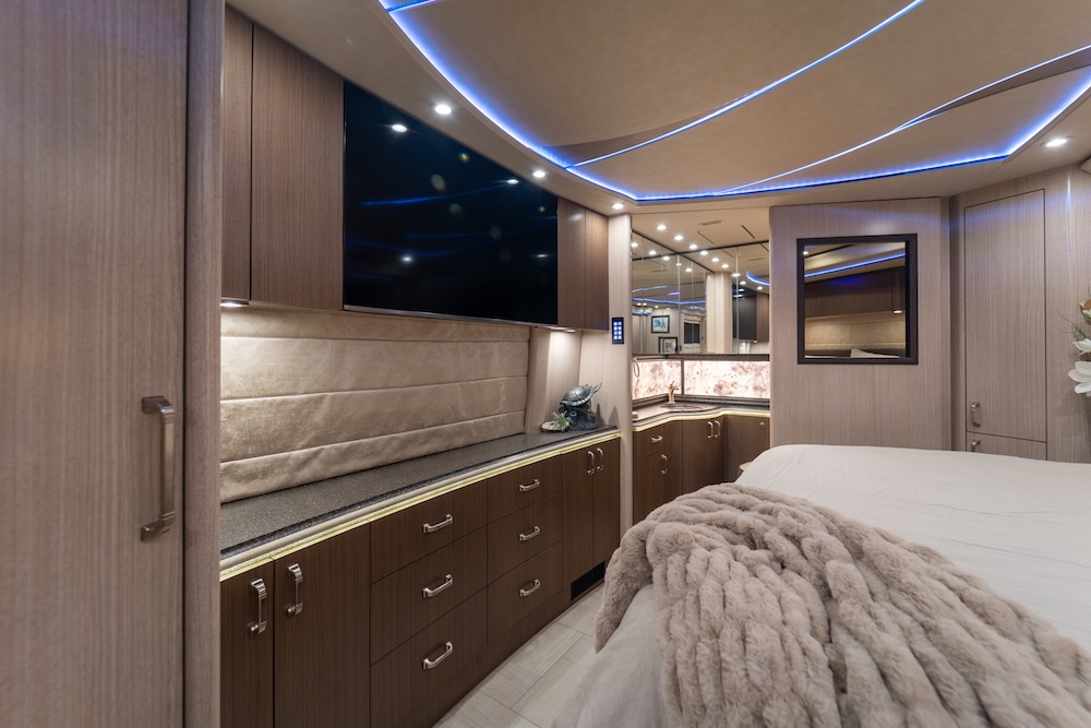 2020 Prevost Marathon H3-45 For Sale