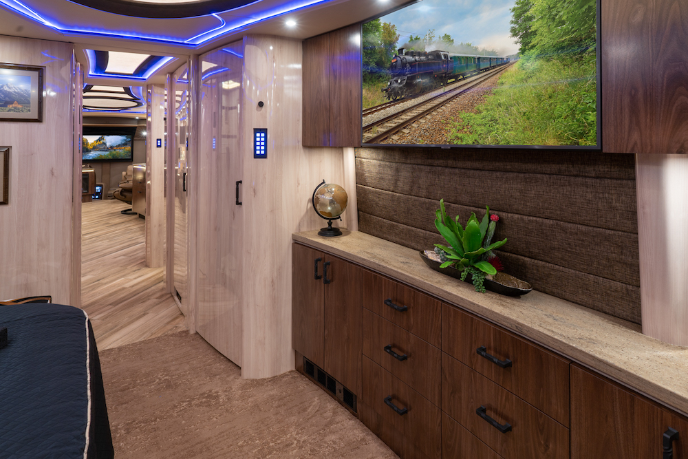 2020 Prevost Marathon H3-45 For Sale