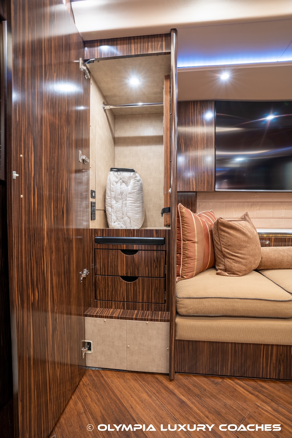 2020 Prevost Marathon H3-45 For Sale