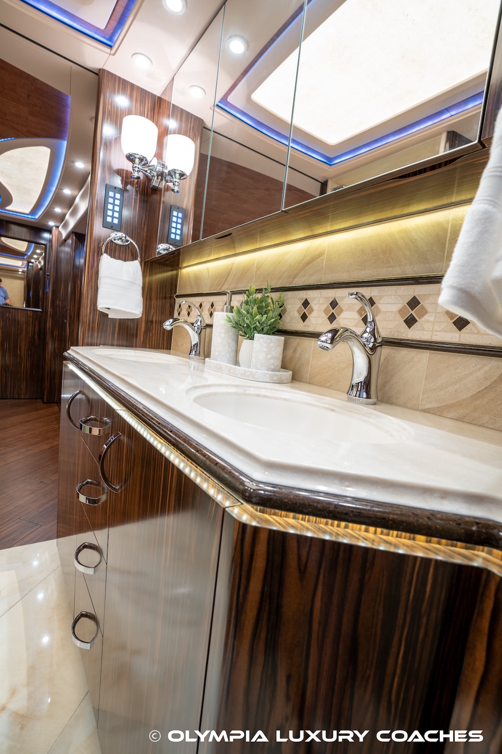 2020 Prevost Marathon H3-45 For Sale