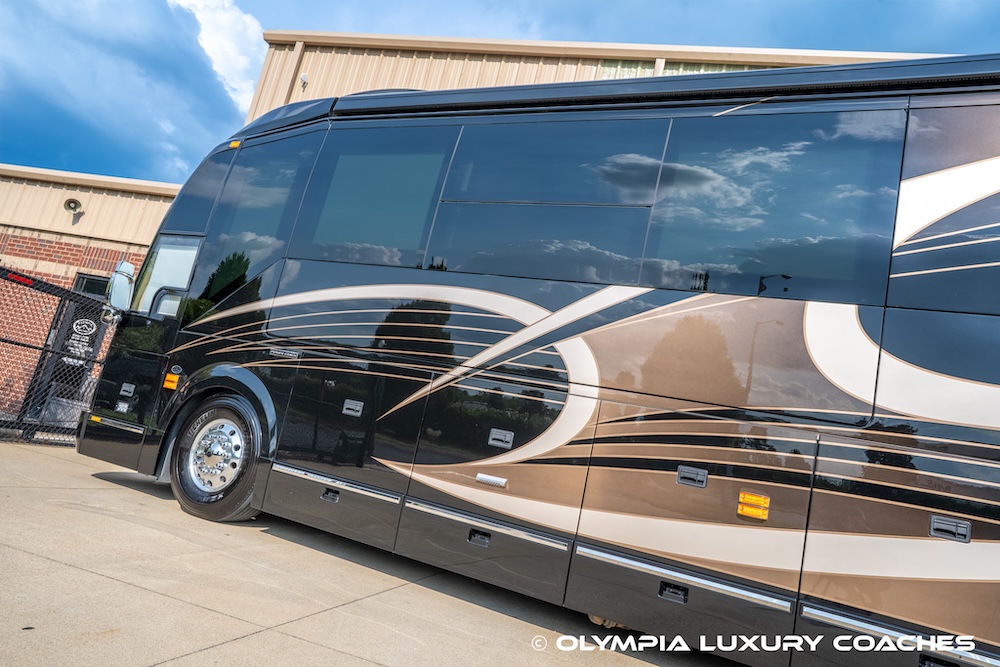 2021 Prevost Emerald H3-45 For Sale